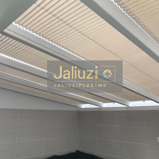 Foto Draperii plise Galeria  Chisinau, Moldova - 39